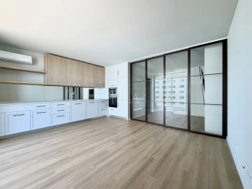 Apartamento T1 para Venda em Santa Marinha e São Pedro da Afurada