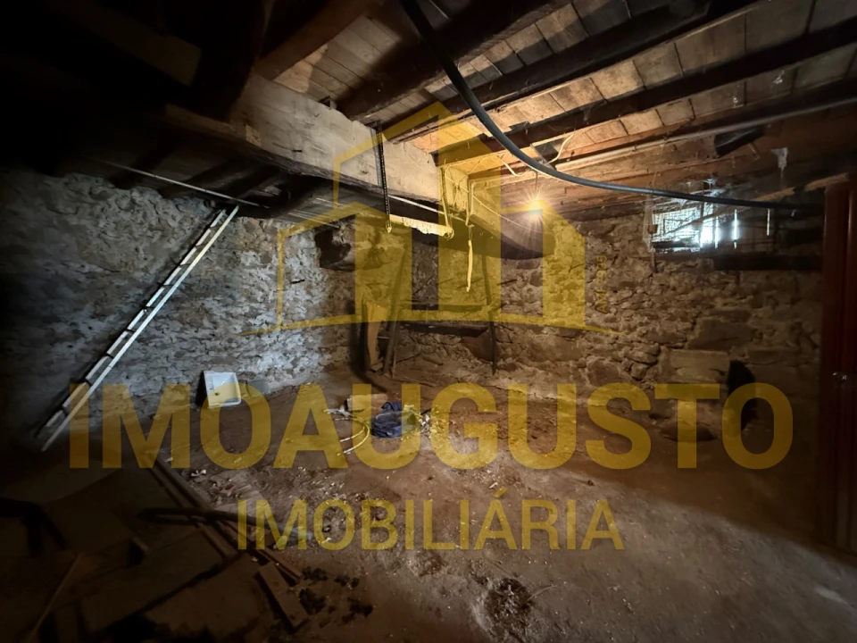 Moradia T3 para Venda em Freches e Torres Foto 17