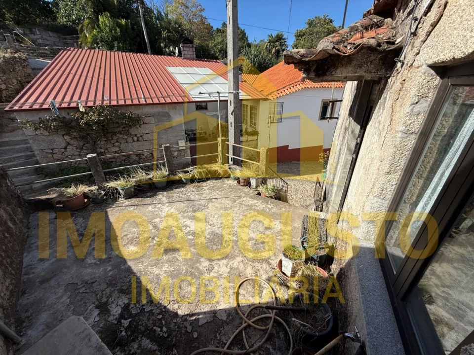 Moradia T3 para Venda em Freches e Torres Foto 19