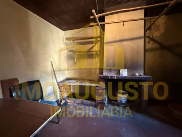 Moradia T3 para Venda em Freches e Torres