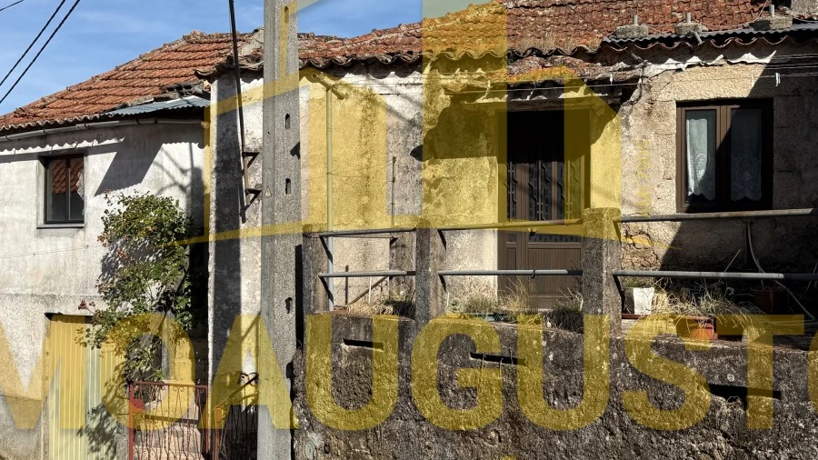 Moradia T3 para Venda em Freches e Torres