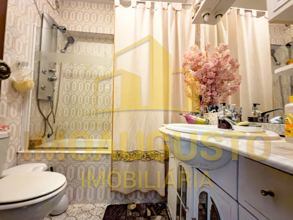 Apartamento para Venda em Guarda Foto 12