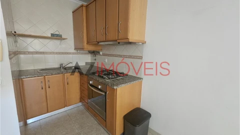 Apartamento T2 para Arrendamento em Leiria, Pousos, Barreira e Cortes