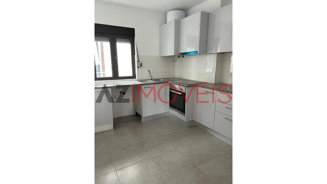 Apartamento T2 para Arrendamento em Leiria, Pousos, Barreira e Cortes Foto 2