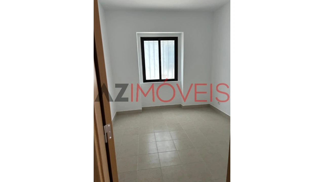 Apartamento T2 para Arrendamento em Leiria, Pousos, Barreira e Cortes Foto 6