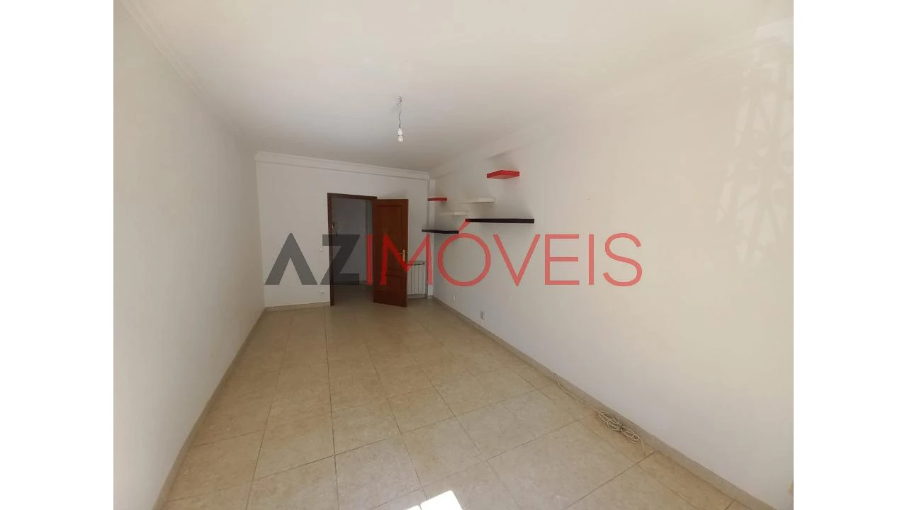 Apartamento T2 para Arrendamento em Leiria, Pousos, Barreira e Cortes Foto 10