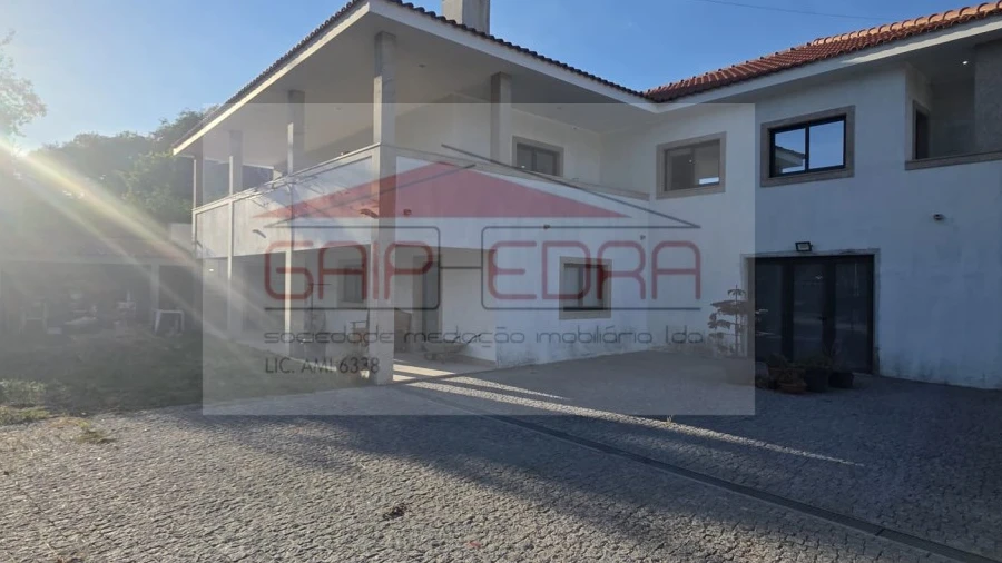 Moradia para Venda em Airães