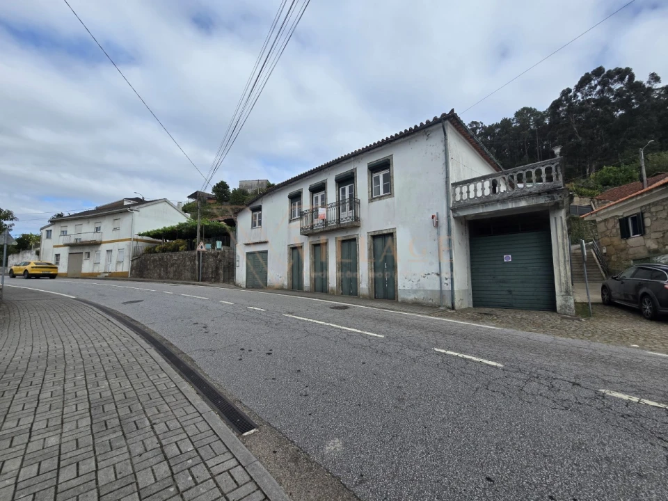 Moradia T4 para Venda em Vila Nova de Cerveira e Lovelhe Foto 1