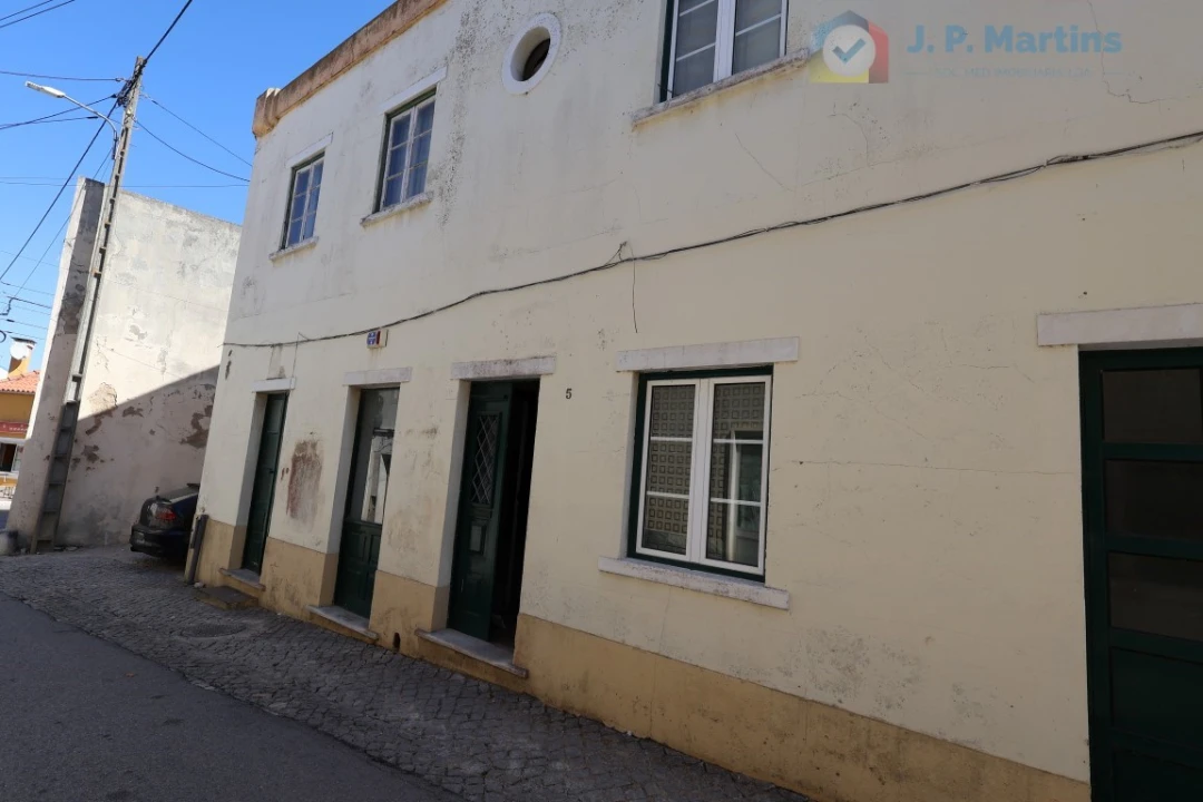 Prédio para Venda em Alcoentre Foto 20