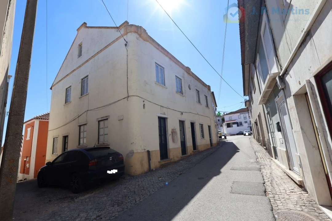 Prédio para Venda em Alcoentre Foto 21