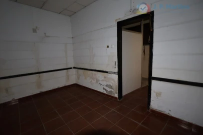 Prédio para Venda em Alcoentre
