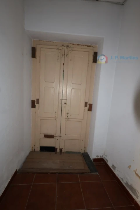 Prédio para Venda em Alcoentre