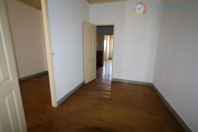 Prédio para Venda em Alcoentre