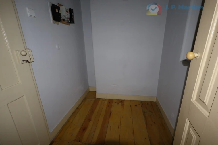 Prédio para Venda em Alcoentre Foto 11