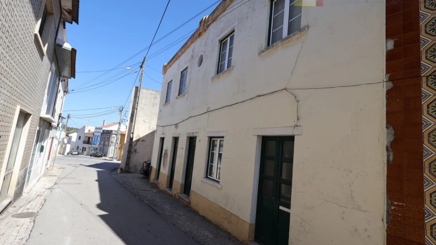 Prédio para Venda em Alcoentre