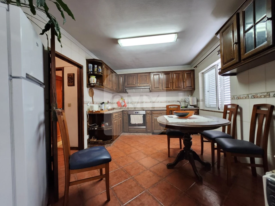 Quarto para Arrendamento em Nossa Senhora da Conceição, São Pedro e São Dinis Foto 9