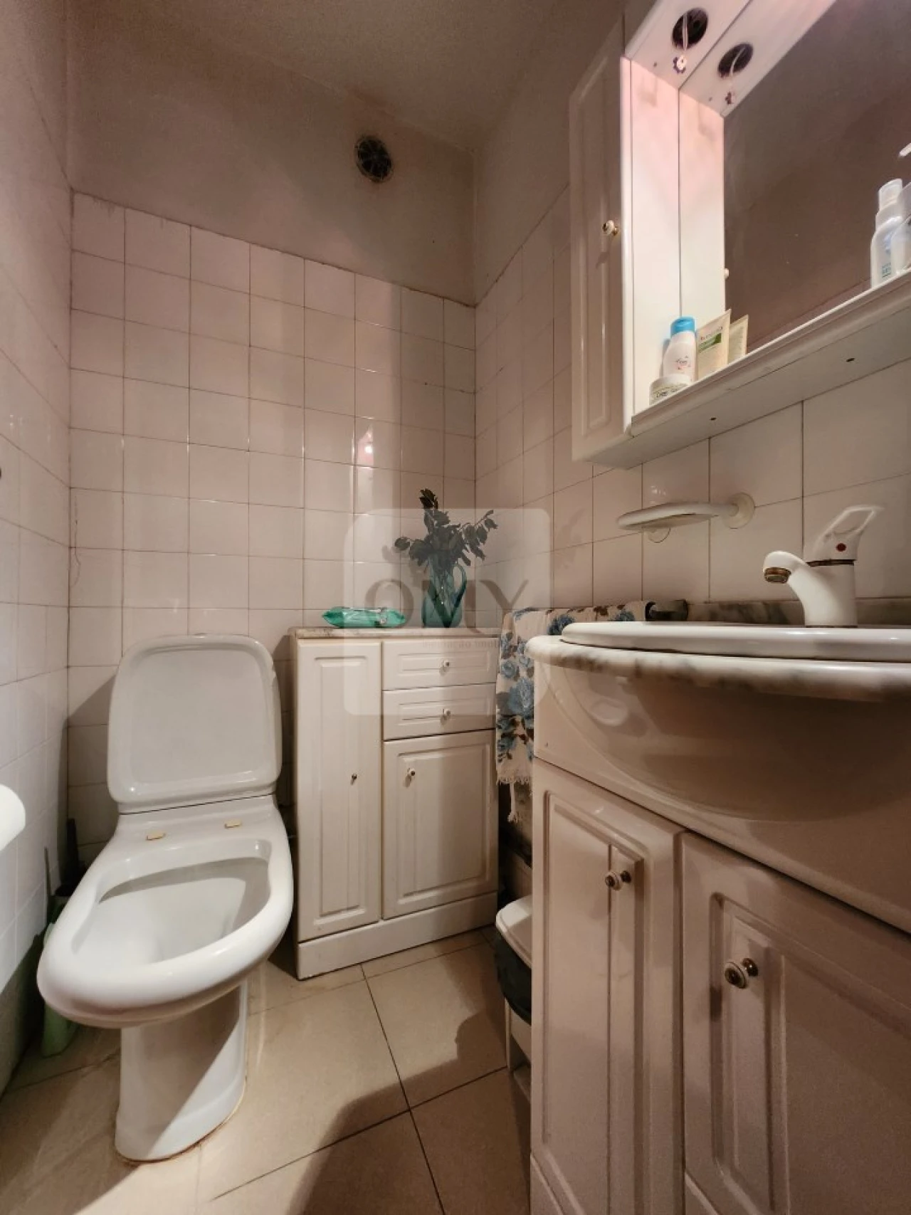 Quarto para Arrendamento em Nossa Senhora da Conceição, São Pedro e São Dinis Foto 11