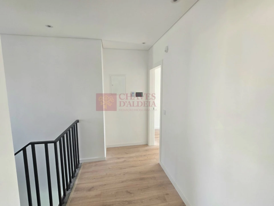 Moradia T4 para Venda em Santa Iria de Azoia, São João da Talha e Bobadela Foto 20