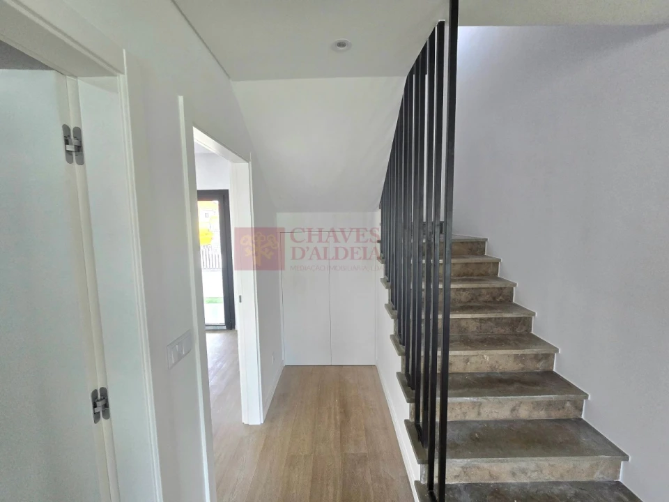 Moradia T4 para Venda em Santa Iria de Azoia, São João da Talha e Bobadela Foto 38