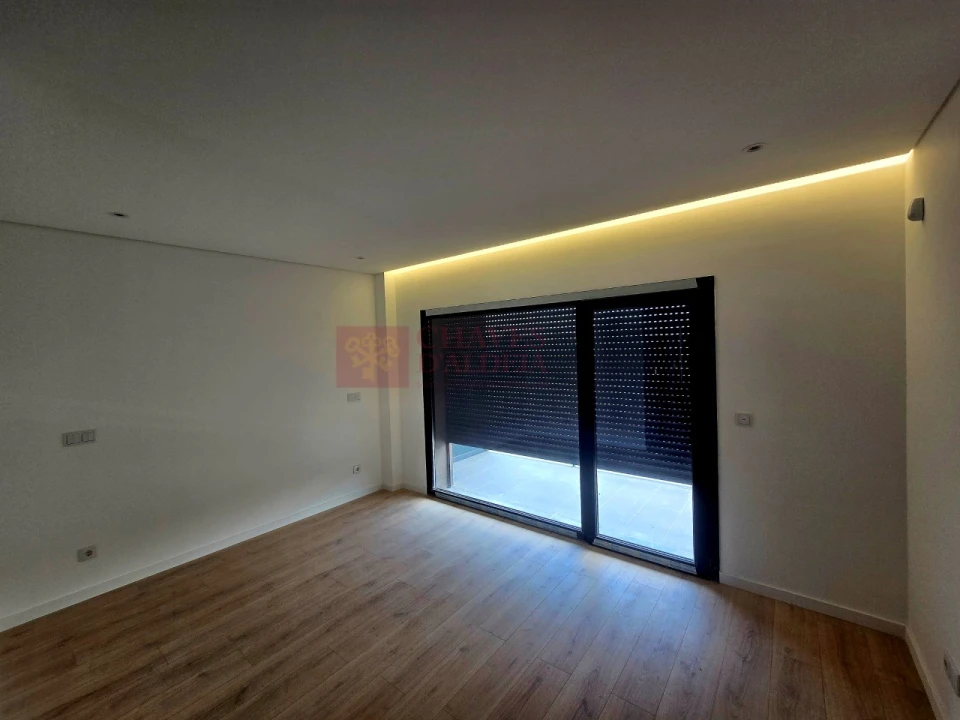 Moradia T4 para Venda em Santa Iria de Azoia, São João da Talha e Bobadela Foto 21