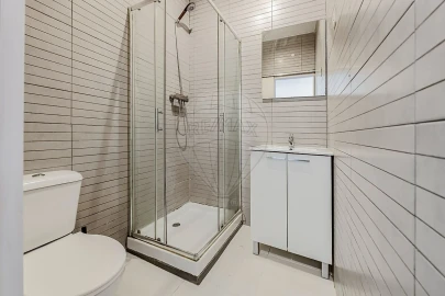 Apartamento T0 para Venda em Oeiras e São Julião da Barra, Paço de Arcos e Caxias