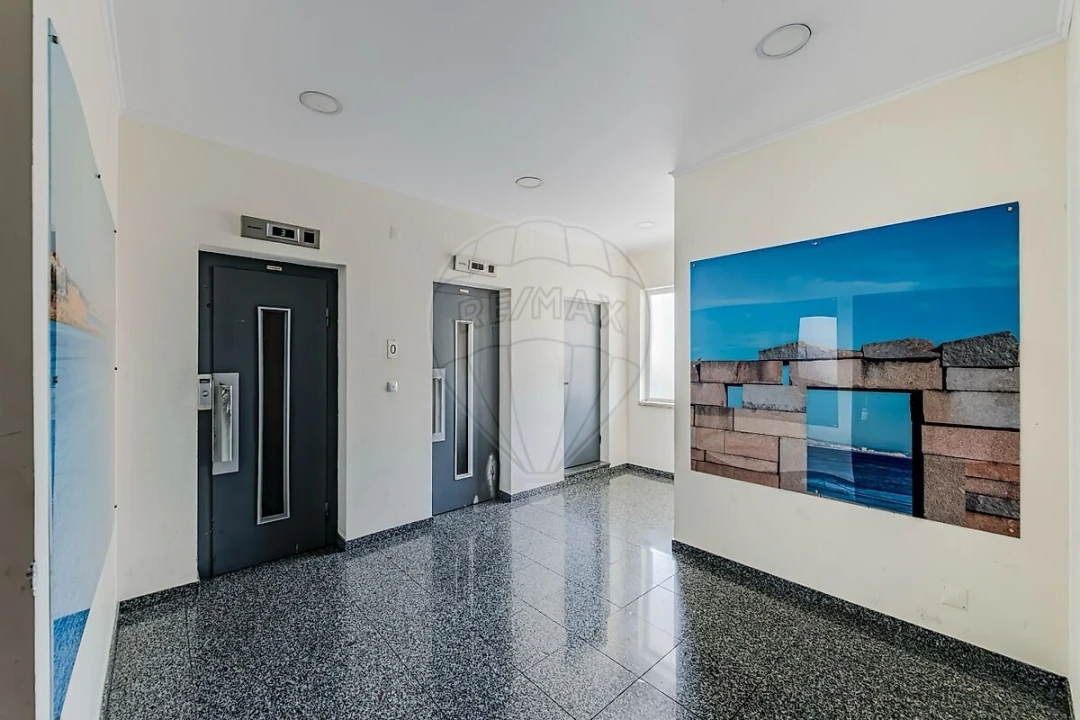 Apartamento T0 para Venda em Oeiras e São Julião da Barra, Paço de Arcos e Caxias Foto 9