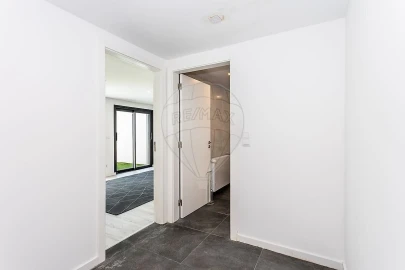 Moradia T3 para Venda em Encarnação