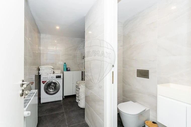 Moradia T3 para Venda em Encarnação Foto 20