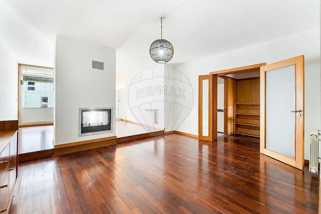 Apartamento T3 para Venda em Pedrouços Foto 5