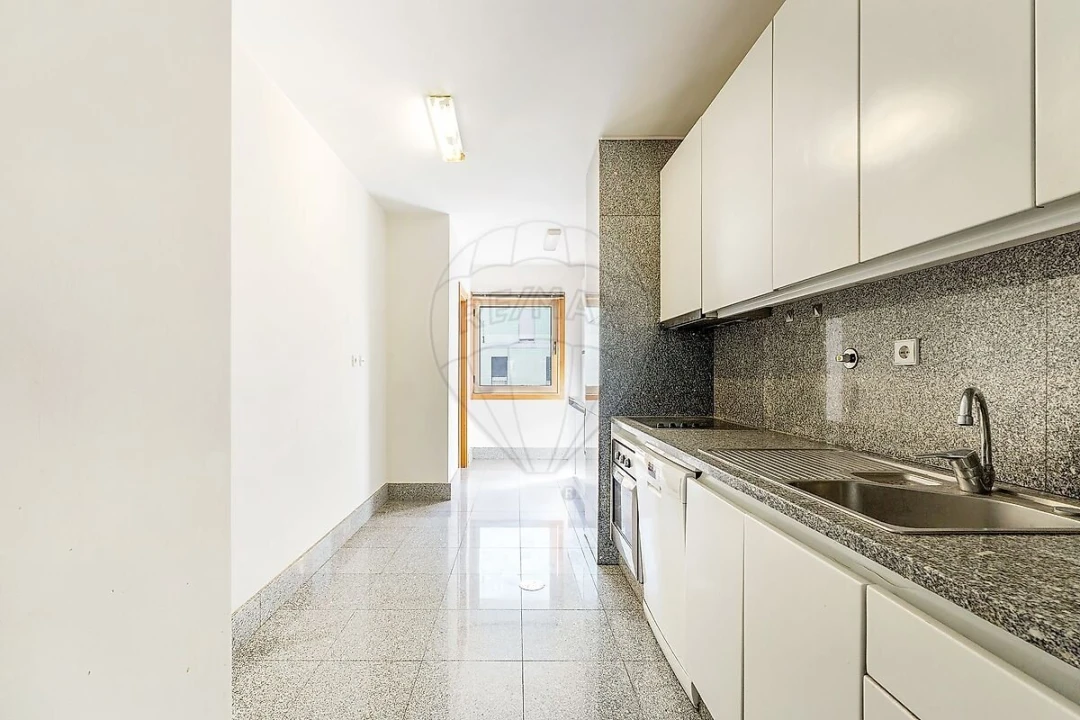 Apartamento T3 para Venda em Pedrouços Foto 12
