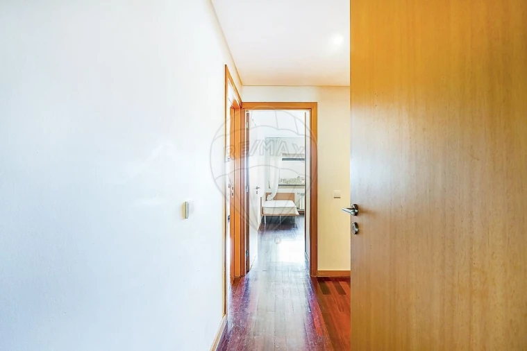 Apartamento T3 para Venda em Pedrouços Foto 21