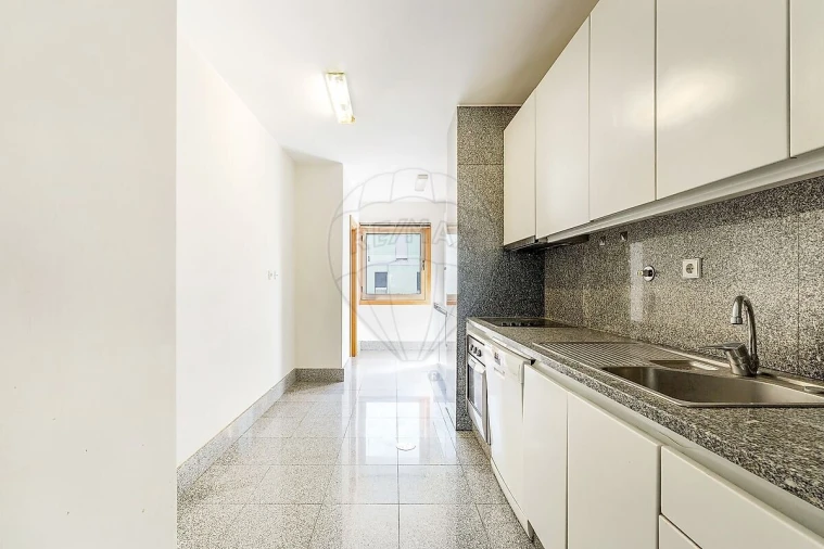 Apartamento T3 para Venda em Pedrouços Foto 12
