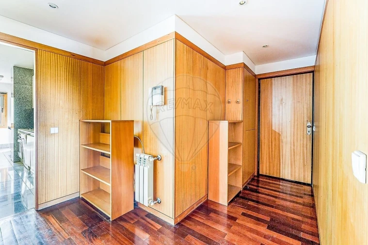 Apartamento T3 para Venda em Pedrouços Foto 4