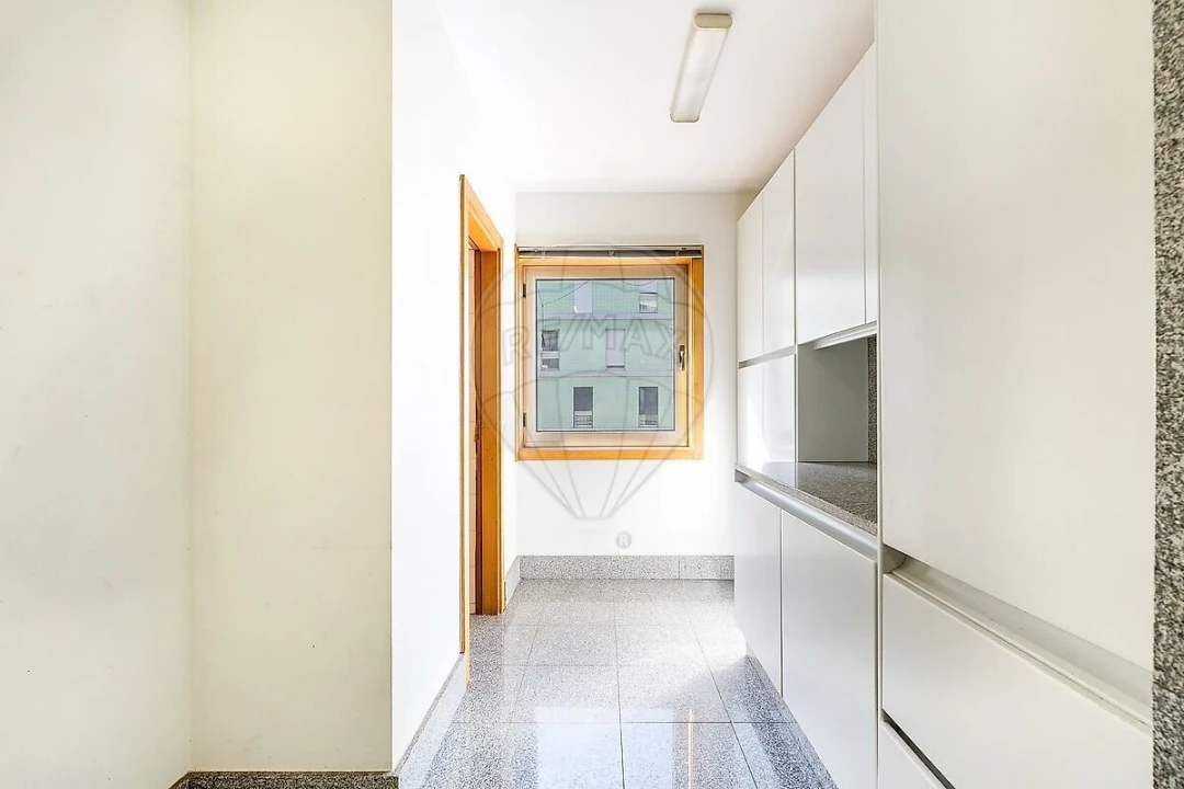 Apartamento T3 para Venda em Pedrouços Foto 13
