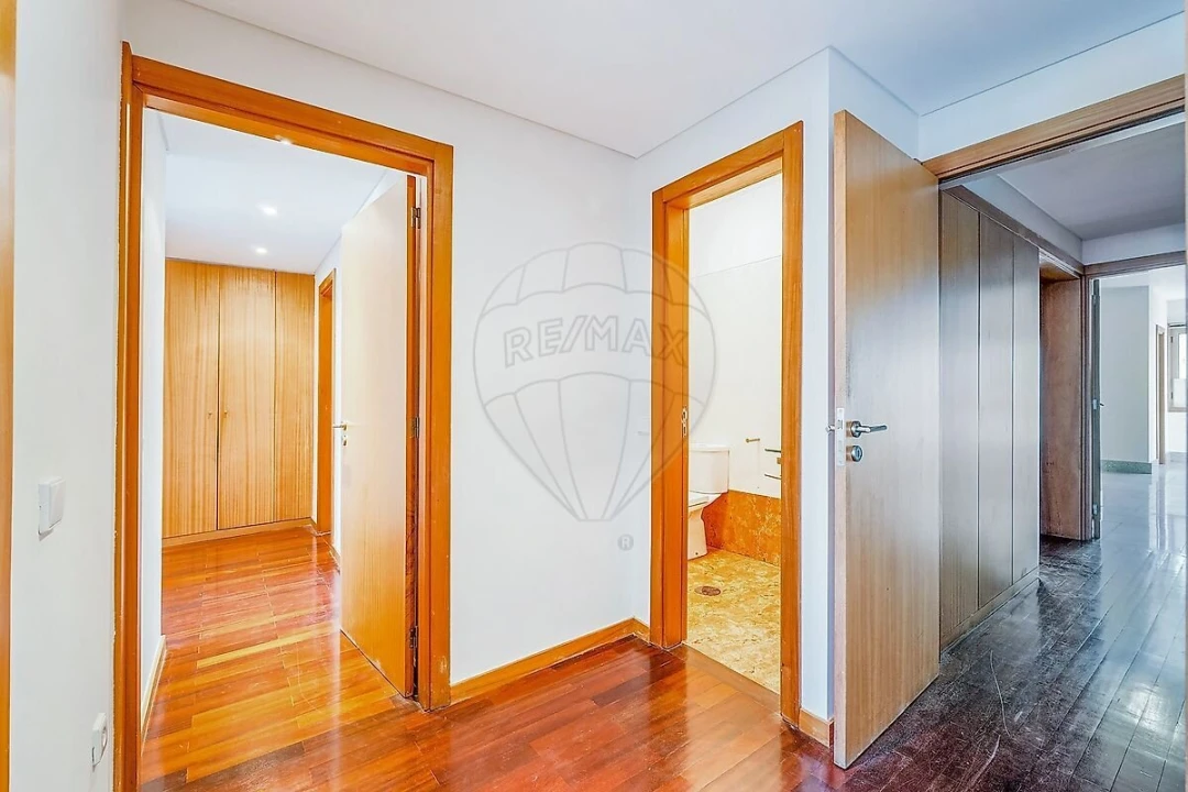 Apartamento T3 para Venda em Pedrouços Foto 26