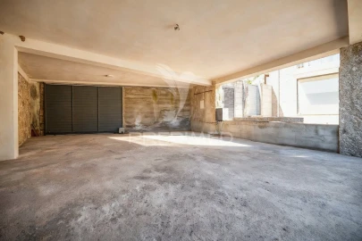 Moradia T5 para Venda em Tabuaças