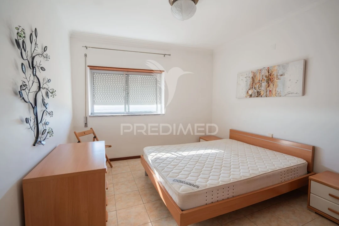 Apartamento T2 para Venda em Nazare Foto 11