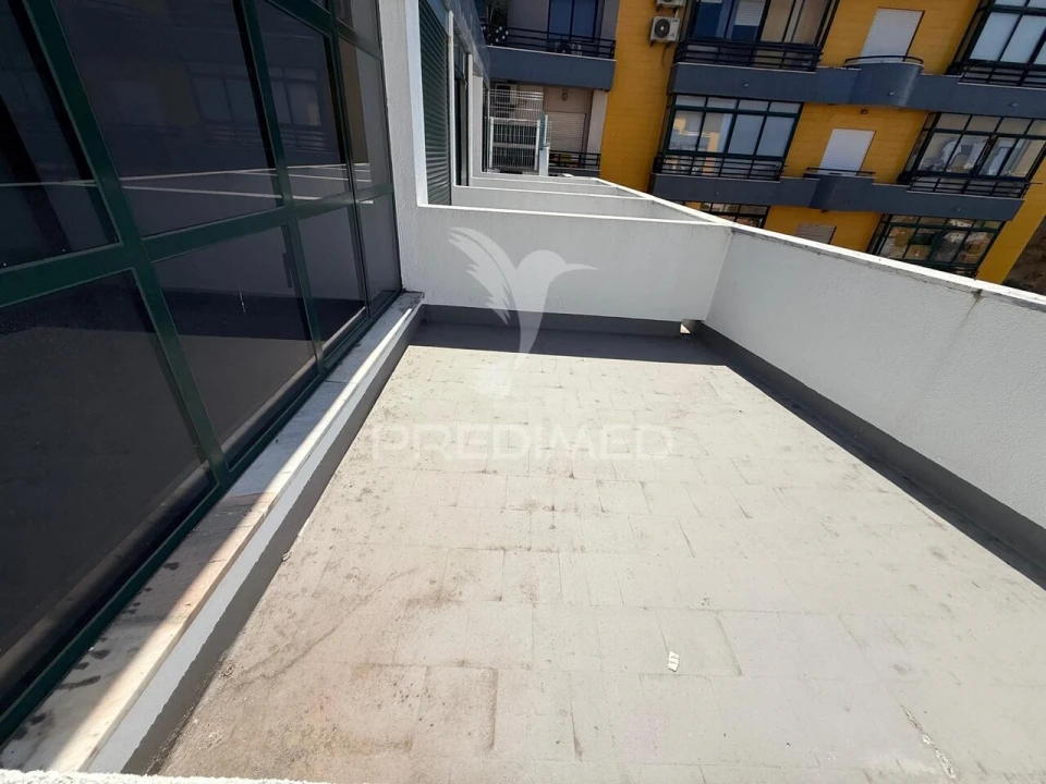 Apartamento T3 para Venda em Laranjeiro e Feijó Foto 6