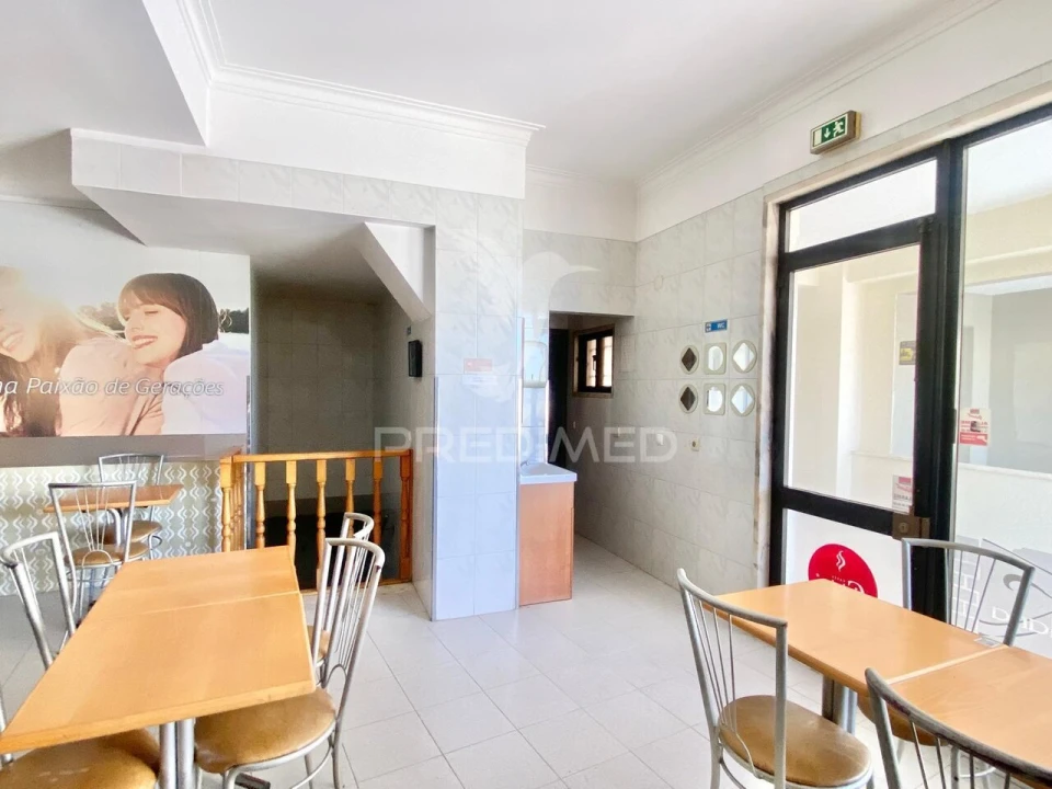 Loja para Venda em Póvoa de Santa Iria e Forte da Casa Foto 4