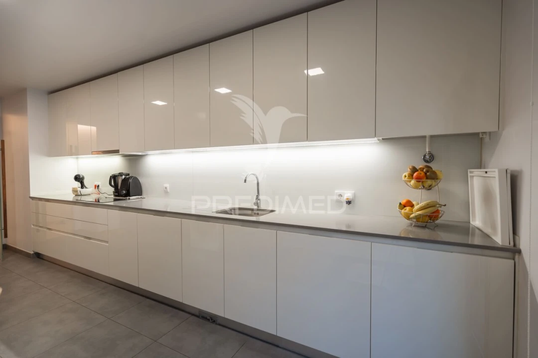 Apartamento T3 para Venda em Marinha Grande Foto 2
