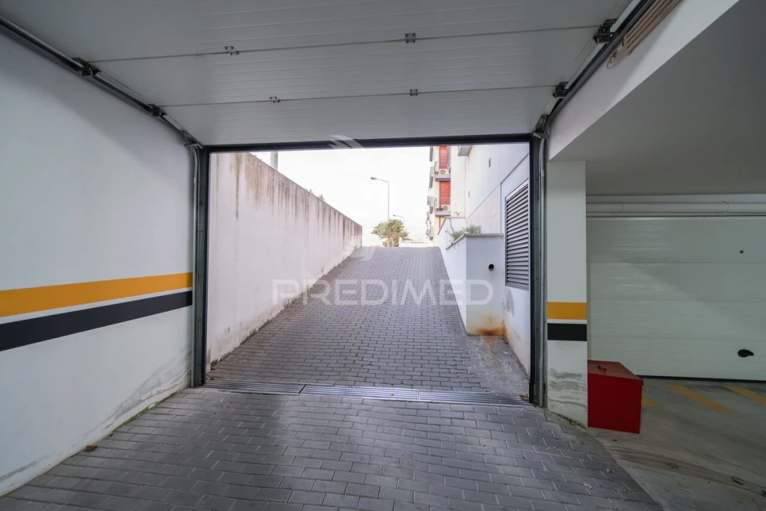 Apartamento T3 para Venda em Marinha Grande Foto 31