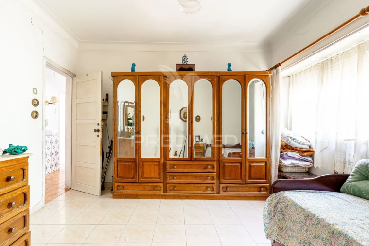 Apartamento T3 para Venda em Almada, Cova da Piedade, Pragal e Cacilhas Foto 8