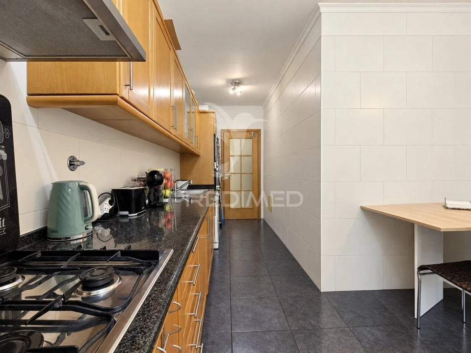 Apartamento T1 para Venda em Caniço Foto 15