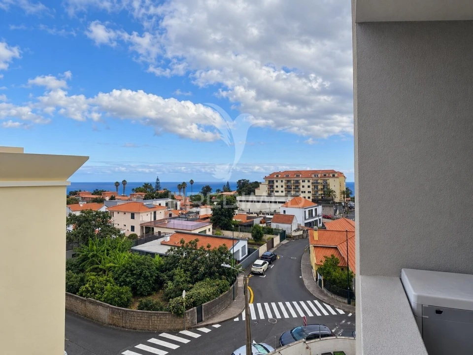 Apartamento T1 para Venda em Caniço Foto 26