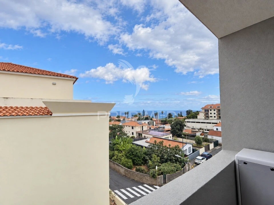 Apartamento T1 para Venda em Caniço Foto 27