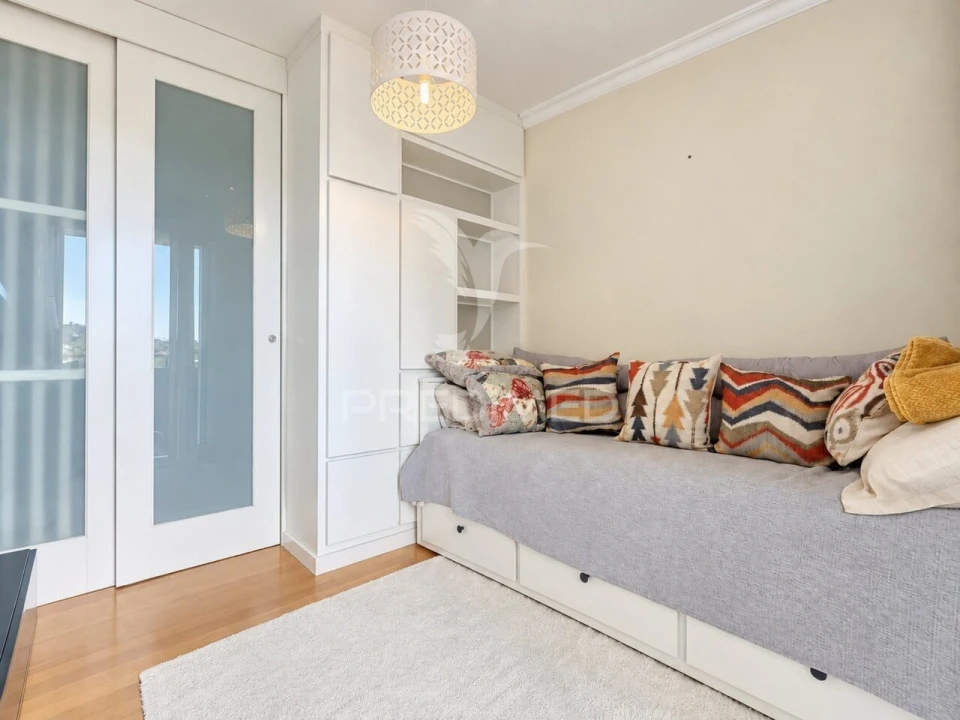 Apartamento T1 para Venda em Caniço Foto 4