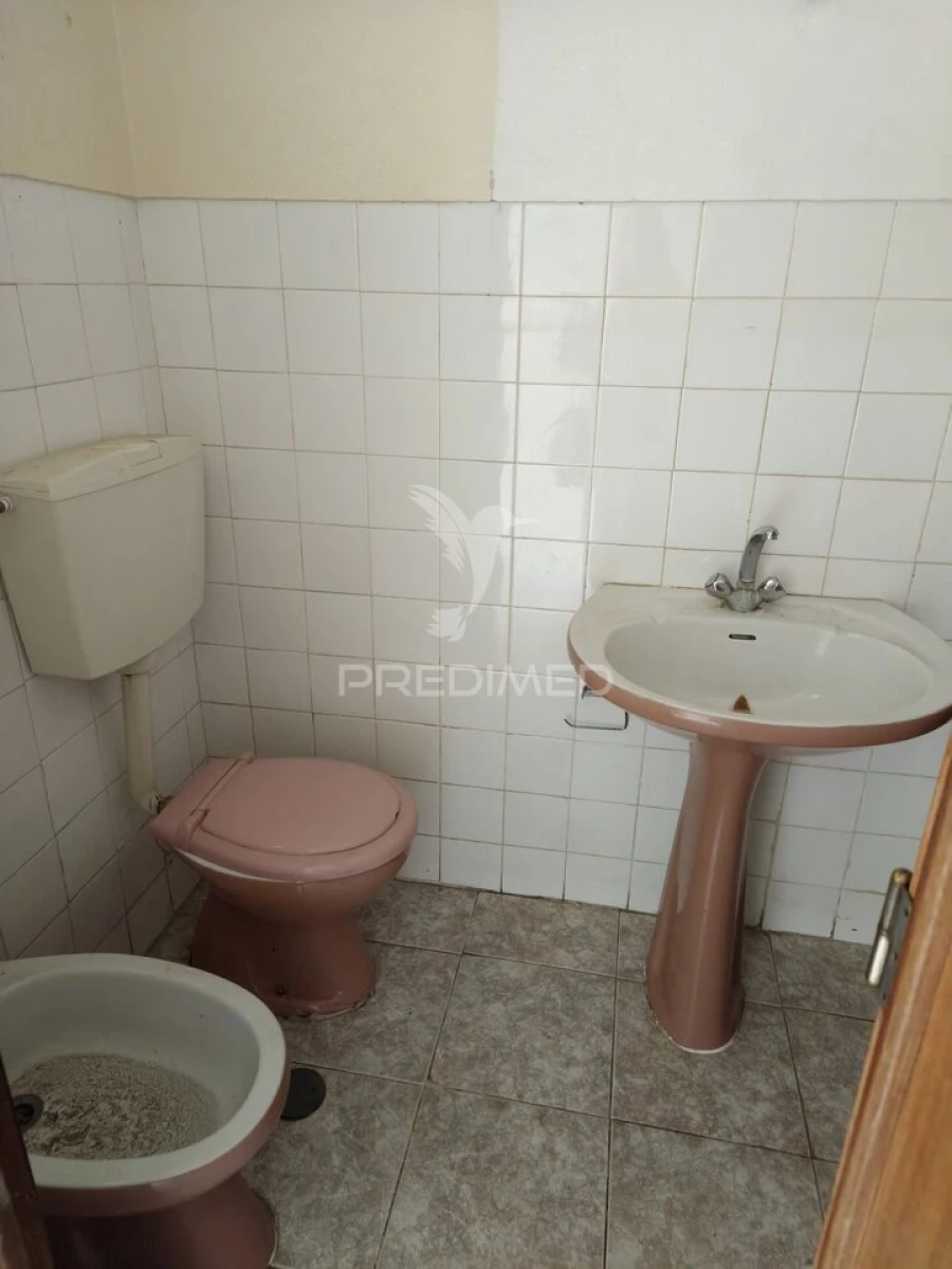Apartamento T4 para Venda em Sé e São Lourenço Foto 9