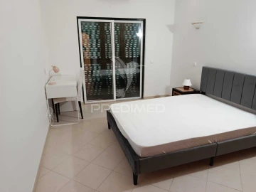 Quarto para Arrendamento em Albufeira e Olhos de Água