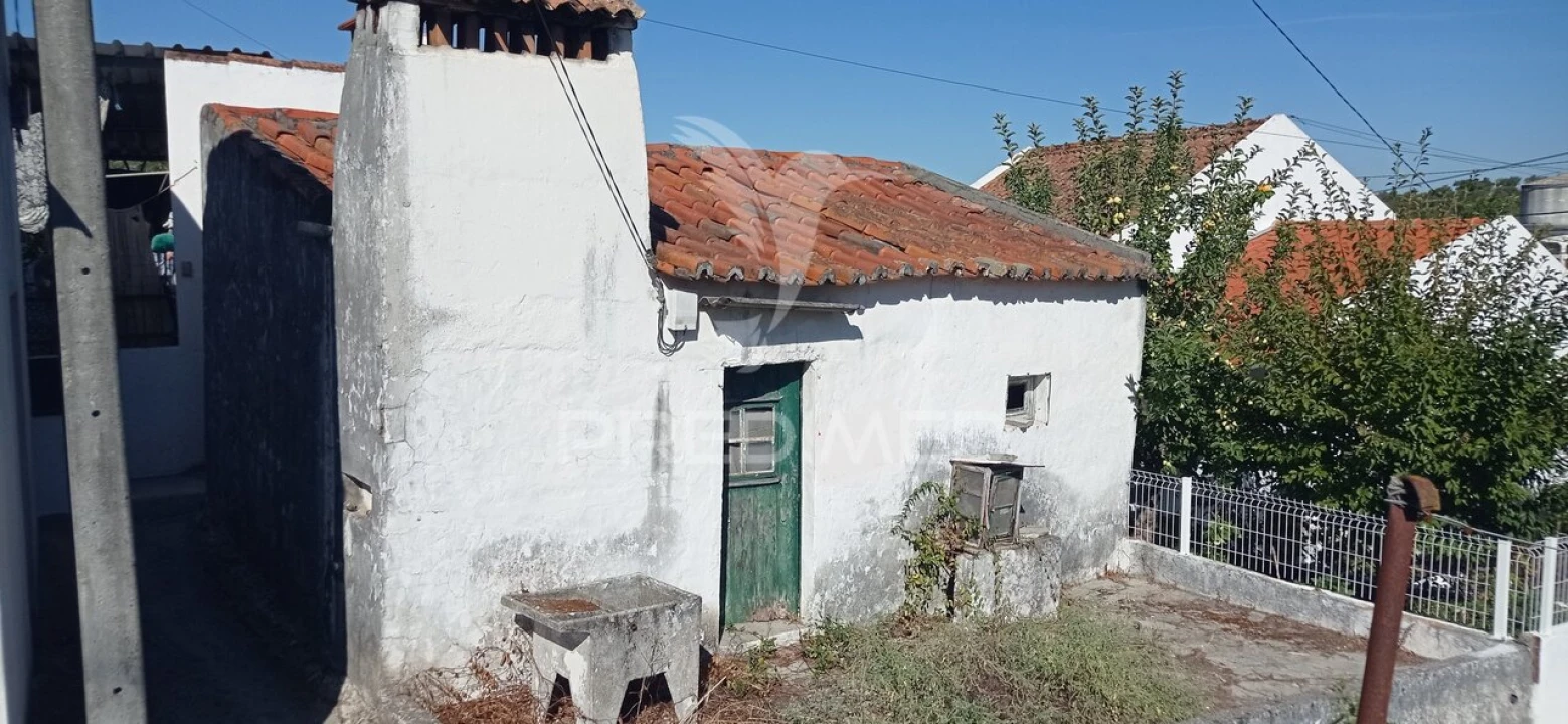 Moradia T1 para Venda em Ponte de Sor, Tramaga e Vale de Açor Foto 1