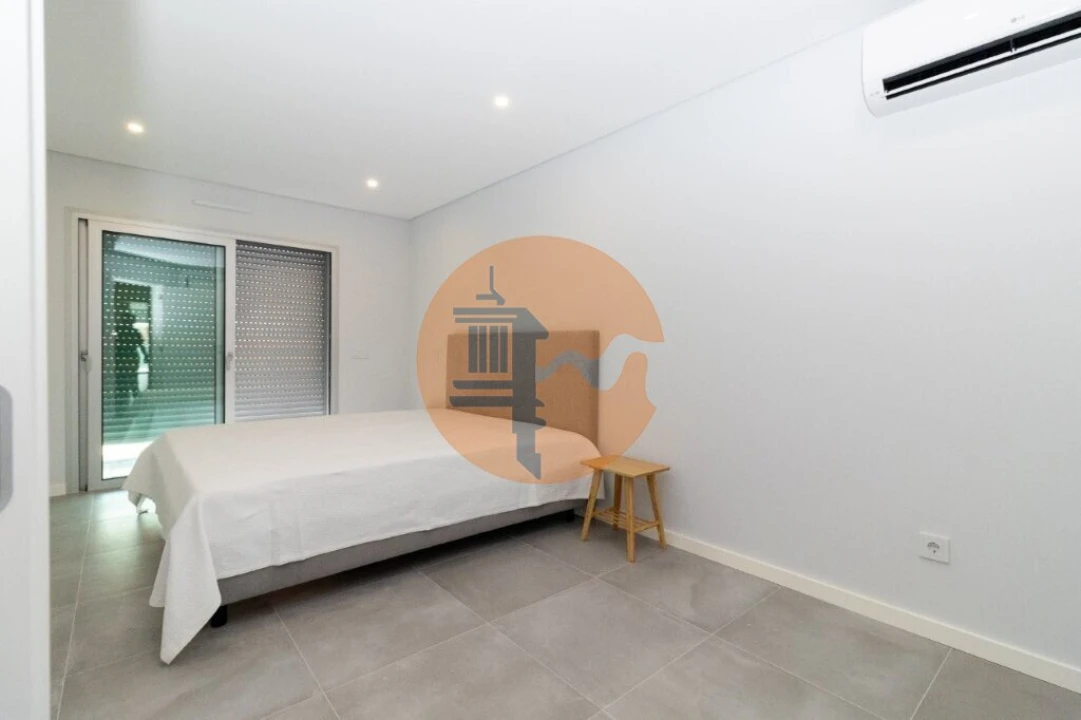 Apartamento T2 para Venda em Monte Gordo Foto 2
